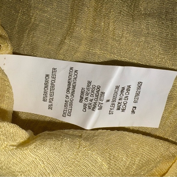 Democracy Yellow Button Down Top with Adjustable Sleeves NWT - Picture 9 of 11